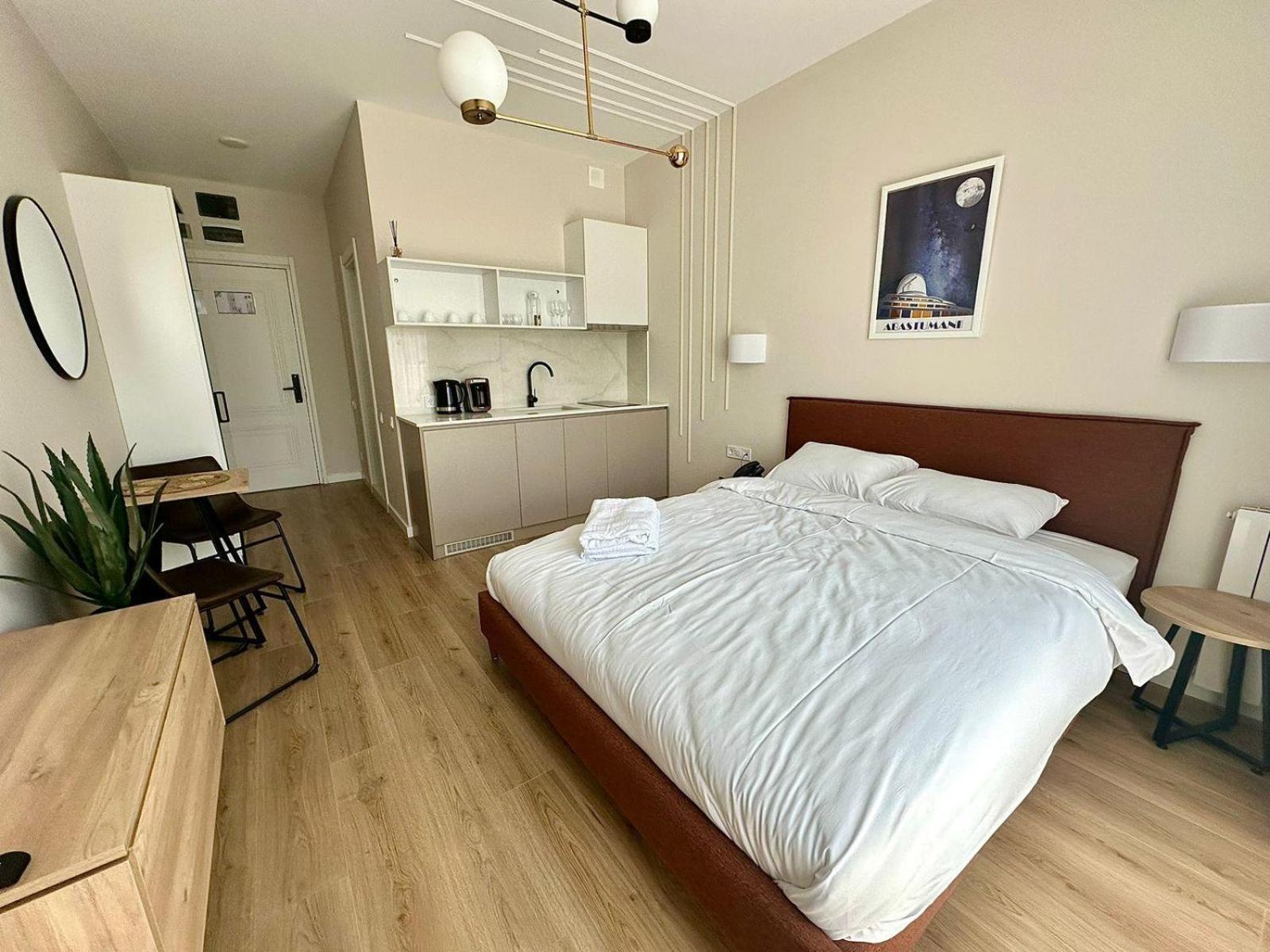 Nova Concierge Aparthotel Batumi Rum bild