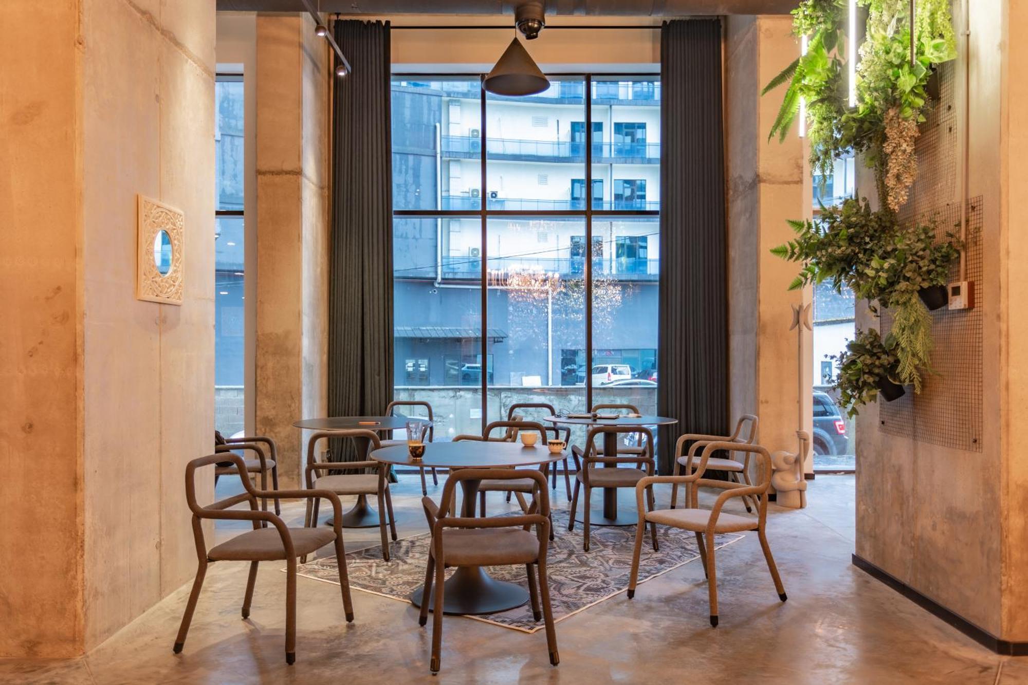 Nova Concierge Aparthotel Batumi Exteriör bild