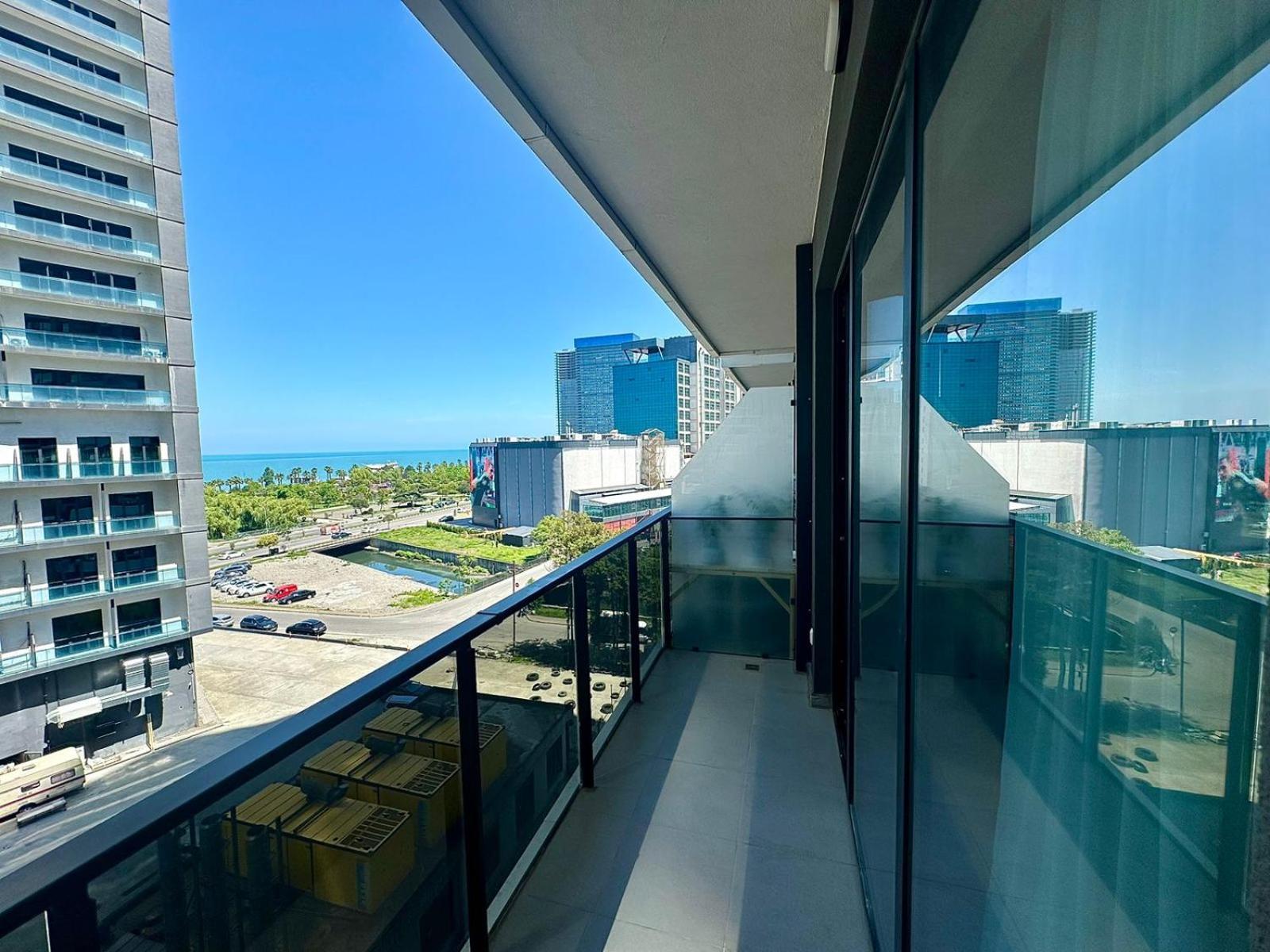 Nova Concierge Aparthotel Batumi Exteriör bild