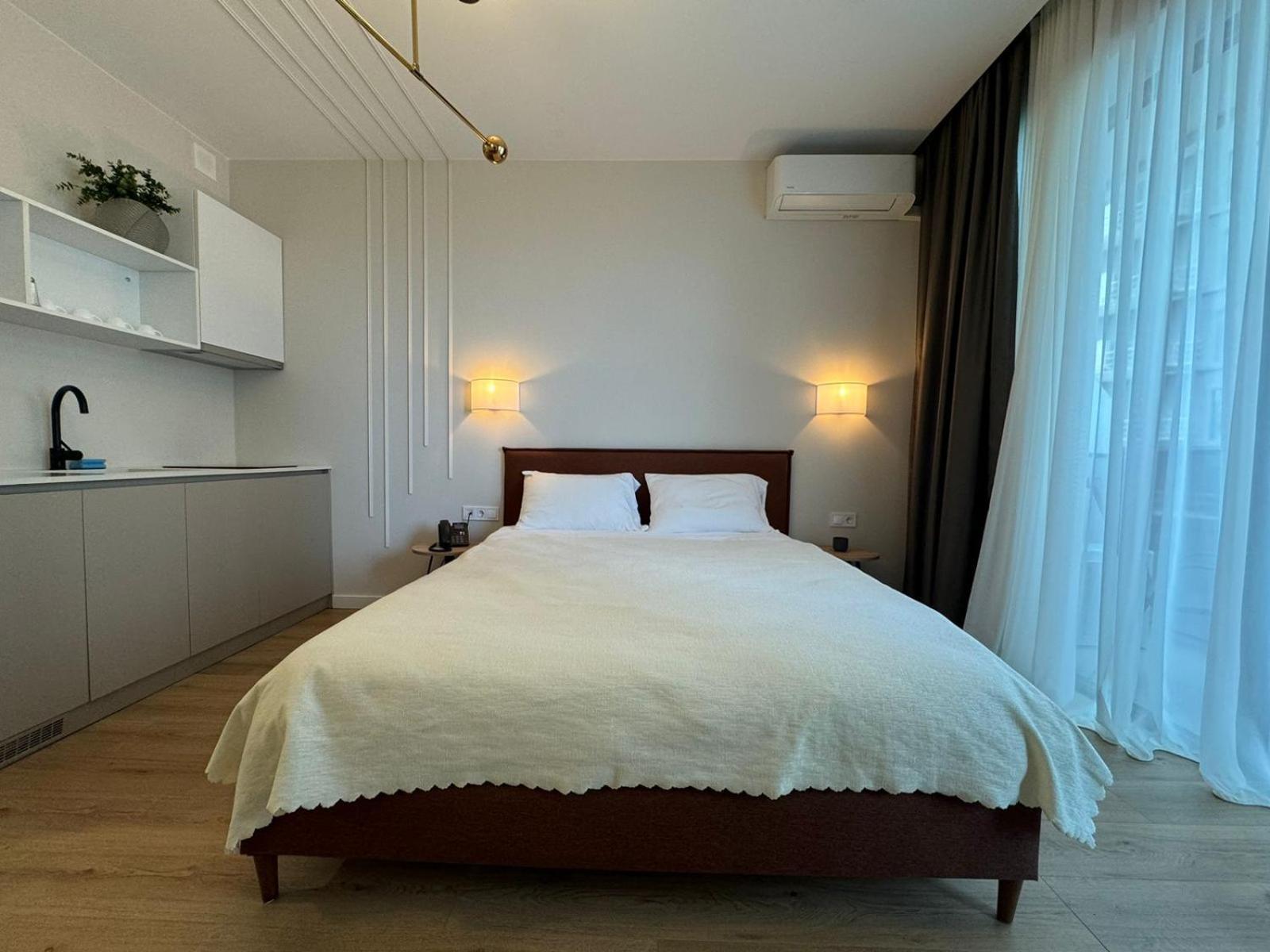 Nova Concierge Aparthotel Batumi Exteriör bild
